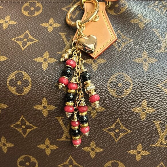 Beaded Bag Charm Red Black Gold Tone - Picture 3 of 10